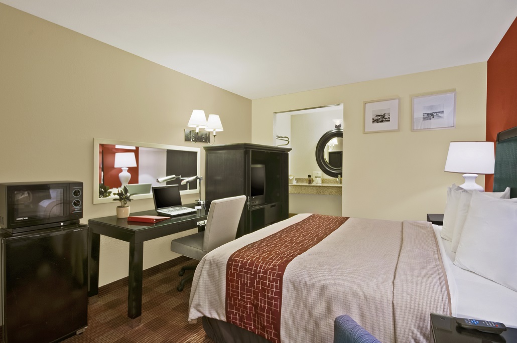 Red Roof Inn Tulare Oceanic Enterprises