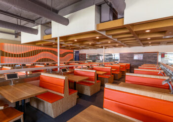 Mikami Bar & Revolving Sushi