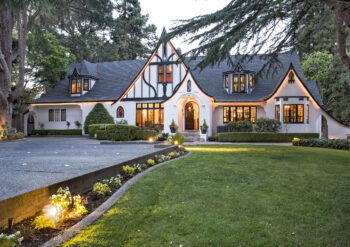 Candlelight Inn